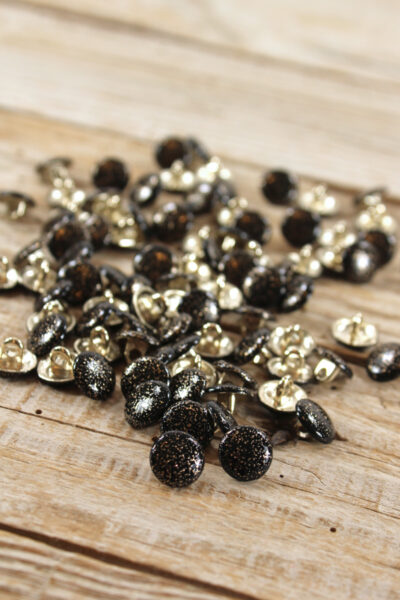 Bouton Shiny Noir et Doré Eglantine et Zoé à coudre sur vos jupes, robes, chemises et blouses
