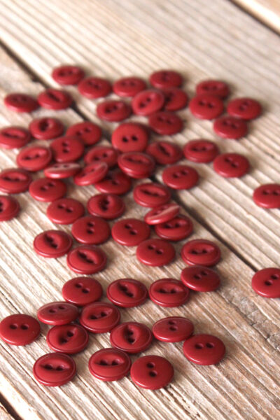 Bouton Essentiel Terracotta Eglantine et Zoé à coudre sur vos jupes, robes, chemises et blouses