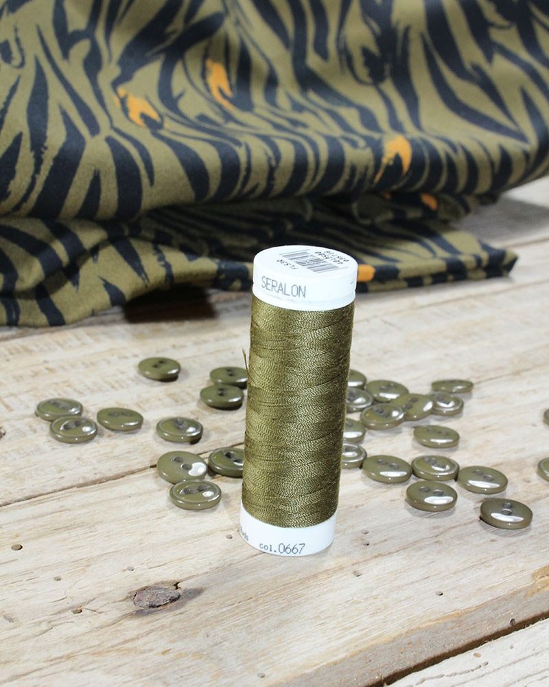 Fil a coudre vert kaki Eglantine et Zoe