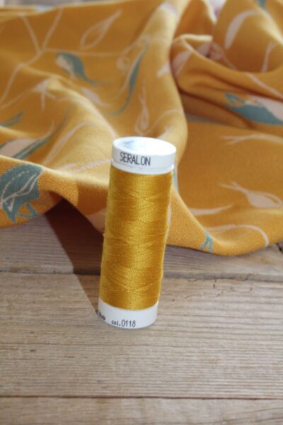 Fil à coudre jaune soleil Eglantine et Zoé
