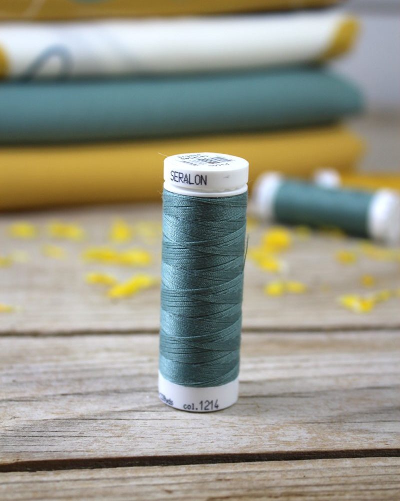 Fil à coudre vert sauge Eglantine et Zoé