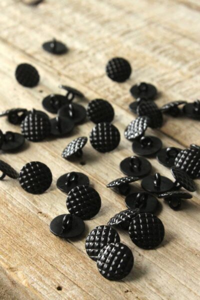 Boutons Damier noir Eglantine et Zoe a coudre