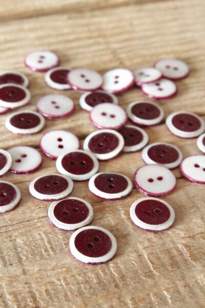 Boutons Duo Bordeaux Eglantine et Zoe a coudre