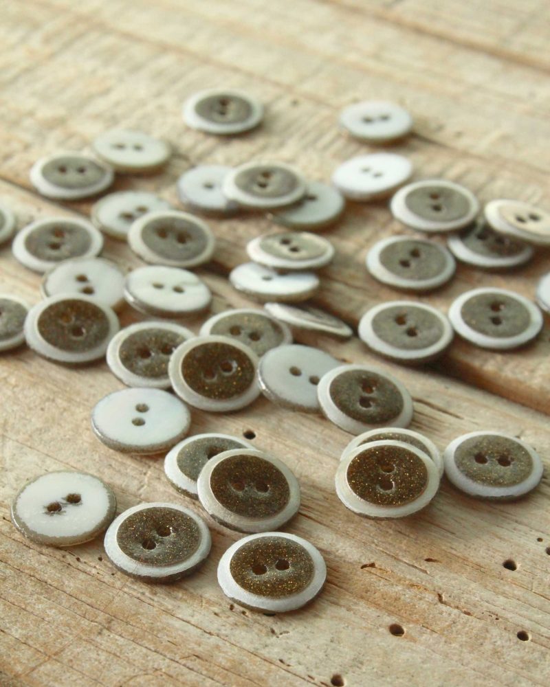 Boutons Duo Kaki Eglantine et Zoe a coudre