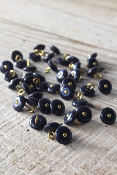 Boutons Perla Bleu Marine Eglantine et Zoe a coudre