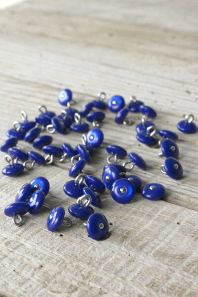 Boutons Perla Bleu Royal Eglantine et Zoe a coudre