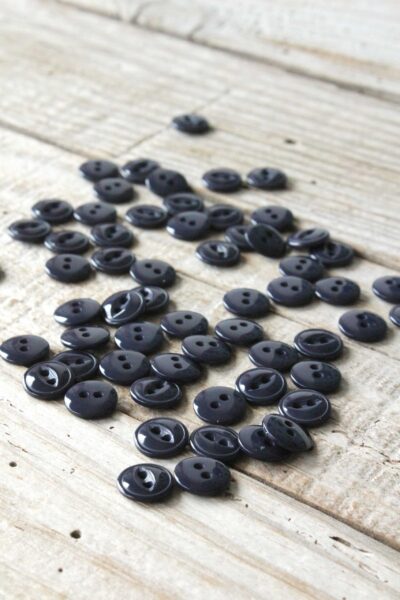 Bouton Essentiel bleu encre Eglantine et Zoé à coudre