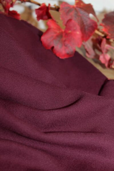Crêpe de Viscose Bordeaux Eglantine et Zoé pour coudre des vêtements