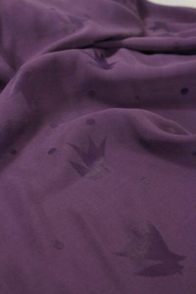 tissu jacquard de viscose streli violet églantine et zoé à coudre